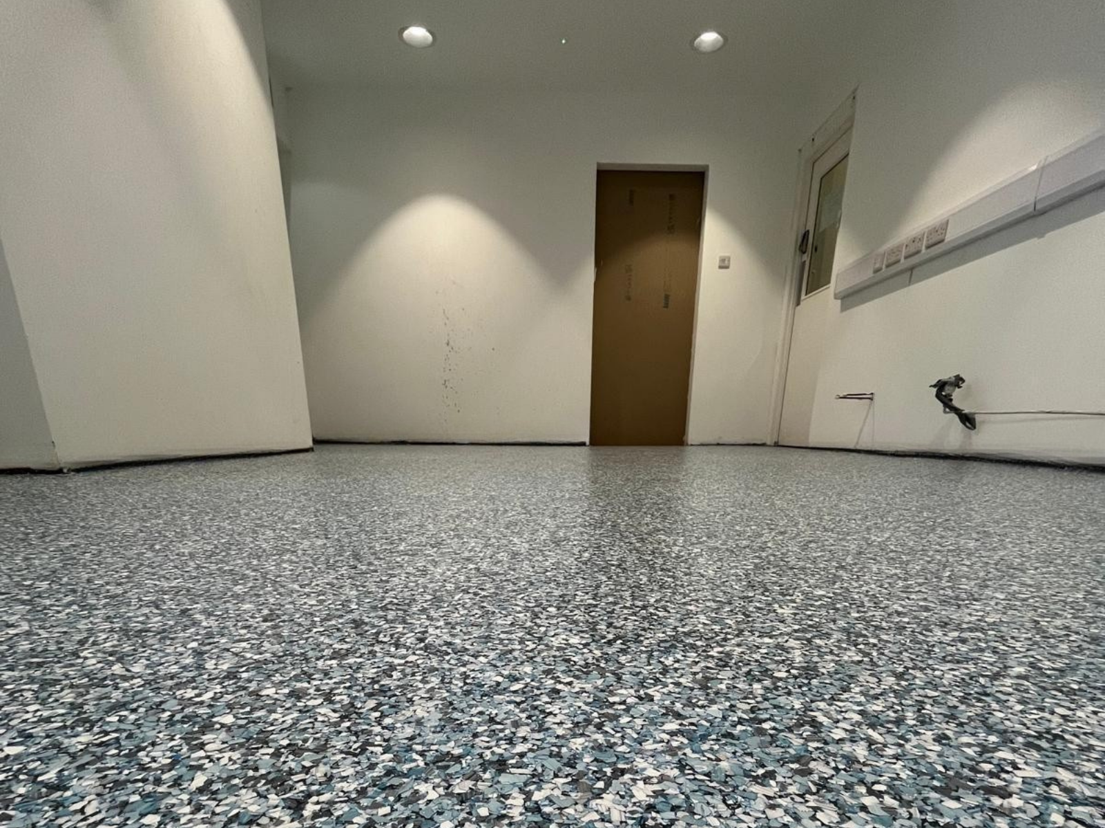 Garage Flake Floor Master Epoxy Resin West London UK